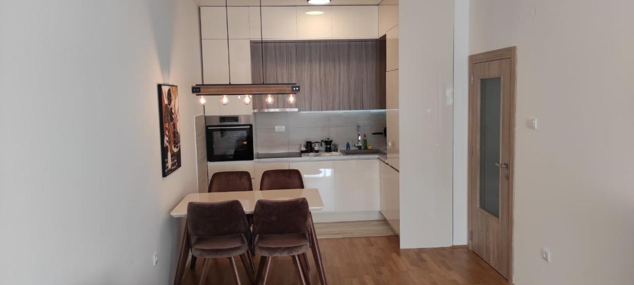 South Side Apartment Podgorica Ngoại thất bức ảnh
