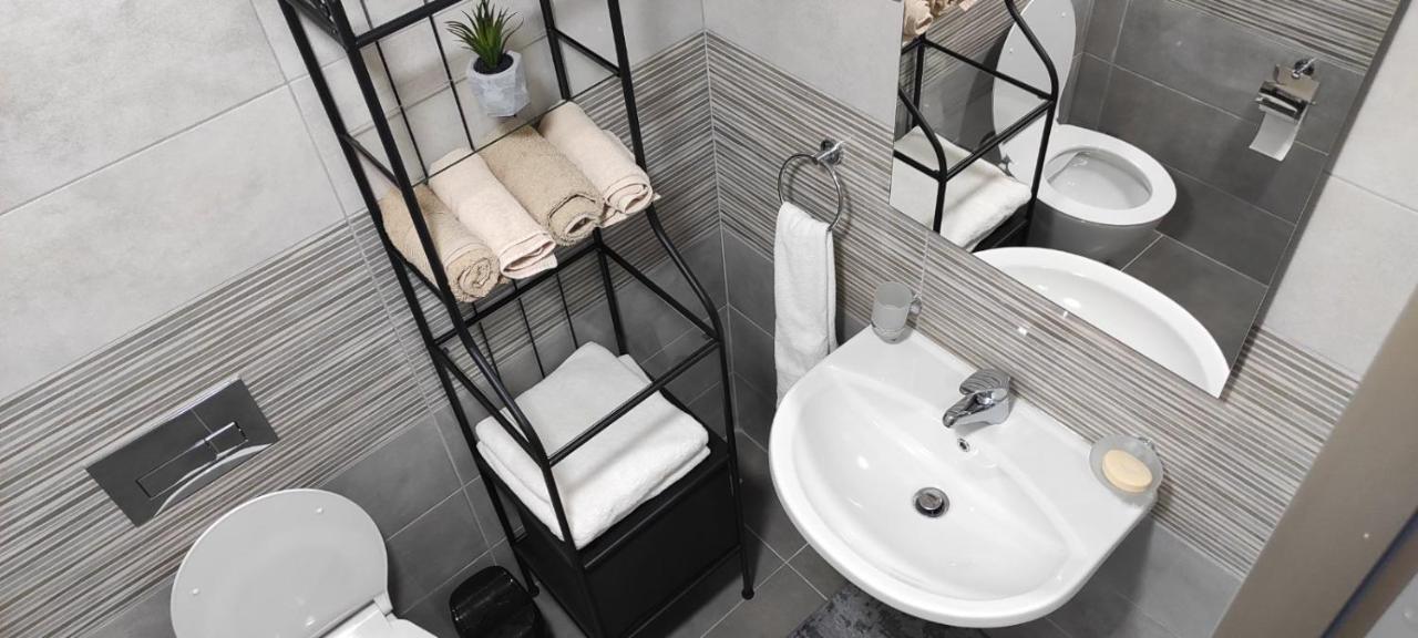 South Side Apartment Podgorica Ngoại thất bức ảnh