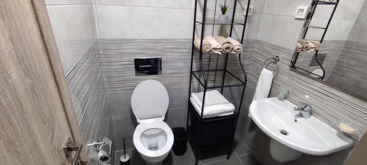 South Side Apartment Podgorica Ngoại thất bức ảnh