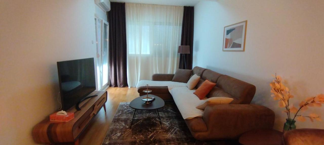 South Side Apartment Podgorica Ngoại thất bức ảnh